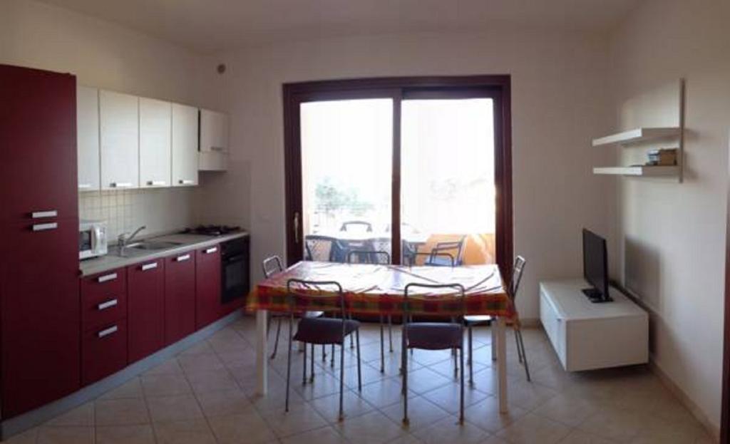Regina Apartment *